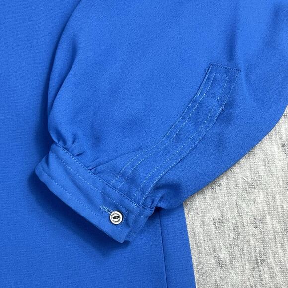 Vintage Givenchy For Chesa Mother Of Pearl Button Up Blouse Blue Size 6 Pleated - Picture 4 of 15